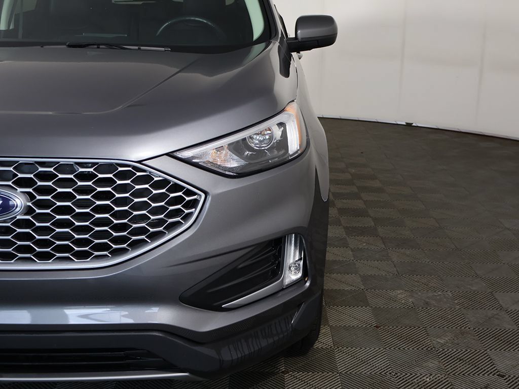 Used 2024 Ford Edge SEL w/ Convenience Package AWD/4WD image 12