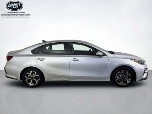 Used 2021 Kia Forte LXS FWD image 2