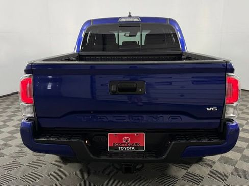Used 2023 Toyota Tacoma TRD Sport image 7
