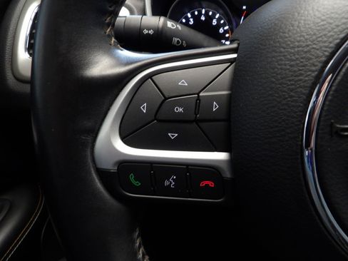 Used 2018 Jeep Compass Latitude w/ Cold Weather Group image 28