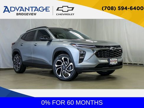 Used 2025 Chevrolet Trax RS FWD image 1