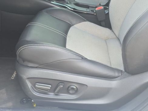 Certified 2025 Toyota Corolla XSE image 28