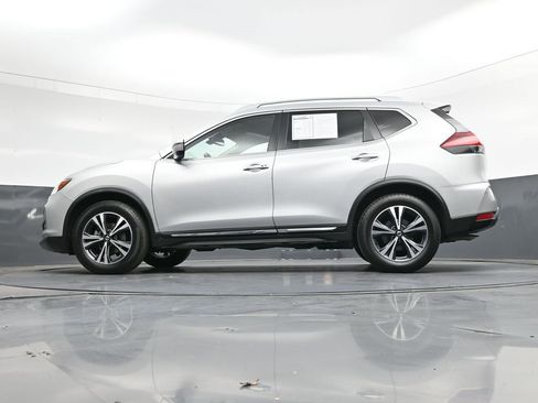 Used 2018 Nissan Rogue SL FWD image 42