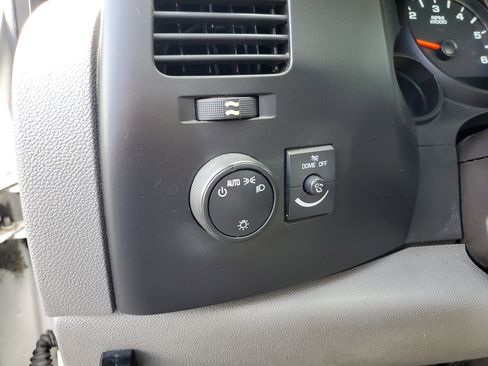 Used 2013 Chevrolet Silverado 1500 W/T image 15