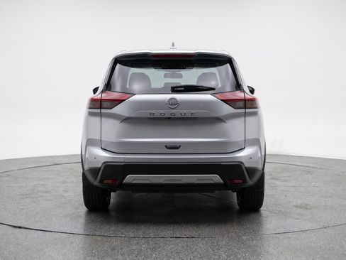 Used 2025 Nissan Rogue SV FWD image 7