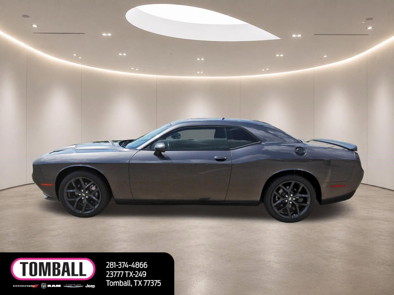 Used 2023 Dodge Challenger SXT w/ Blacktop Package RWD image 4