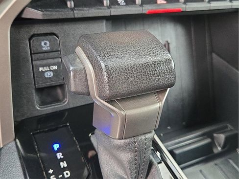 Used 2022 Toyota Tundra SR5 image 15