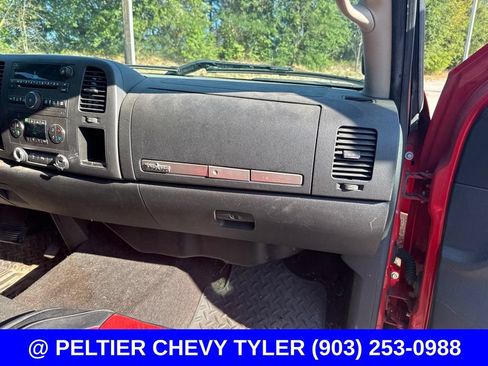 Used 2011 Chevrolet Silverado 1500 LT w/ Texas Edition RWD image 10