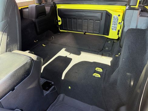 Used 2022 Jeep Wrangler Sport AWD/4WD image 11