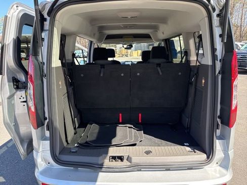 Certified 2022 Ford Transit Connect XLT image 22