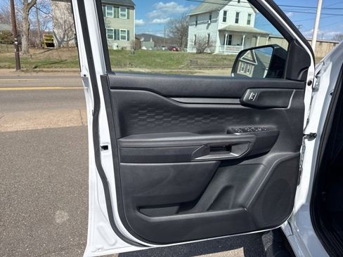 New 2025 Ford Ranger XLT w/ FX4 Off-Road Package image 14