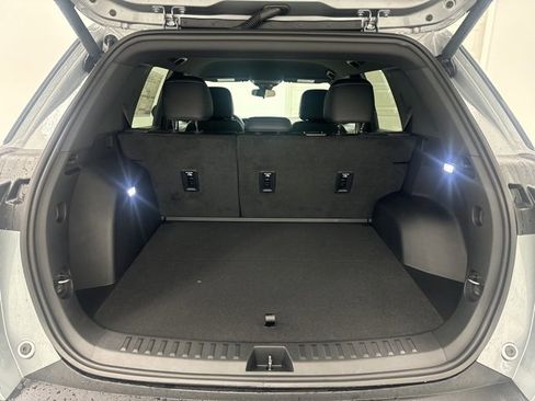 New 2025 Chevrolet Equinox ACTIV w/ Convenience Package III image 28