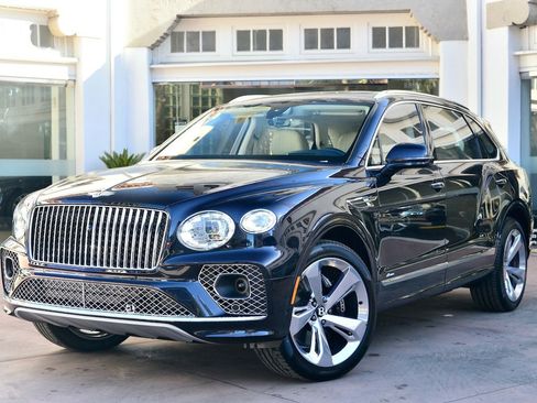 Used 2023 Bentley Bentayga Extended Wheelbase image 11