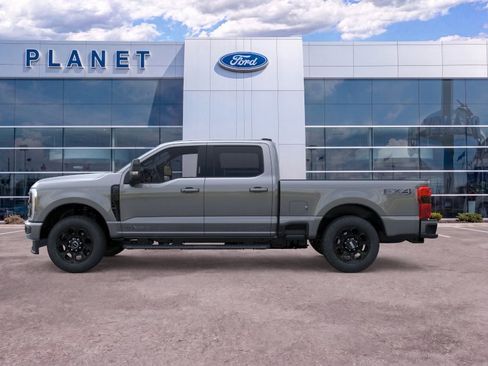New 2026 Ford F250 Lariat w/ Black Appearance Package AWD/4WD image 3