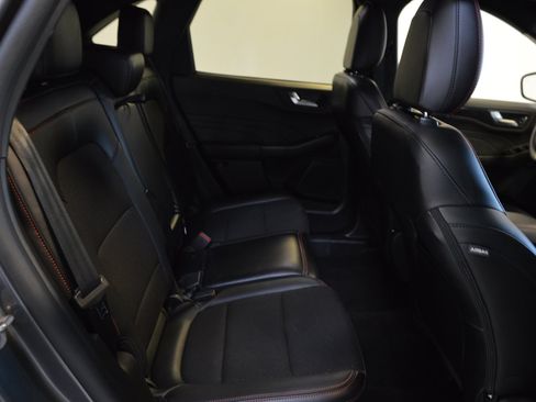 Used 2025 Ford Escape ST-Line Select AWD/4WD image 12