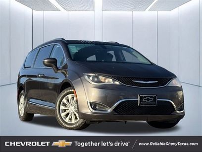 Used 2019 Chrysler Pacifica Touring-L