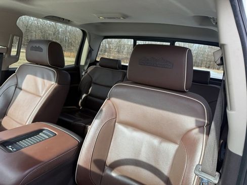 Used 2017 Chevrolet Silverado 1500 High Country image 16