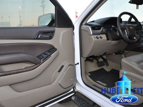 Used 2017 Chevrolet Tahoe LT image 11