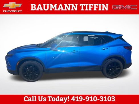 Used 2024 Chevrolet Blazer LT w/ Convenience Package FWD image 3