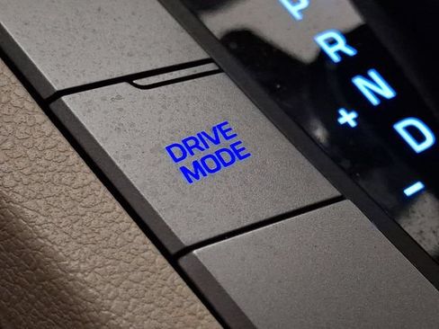 Used 2017 Hyundai Elantra SE FWD image 23