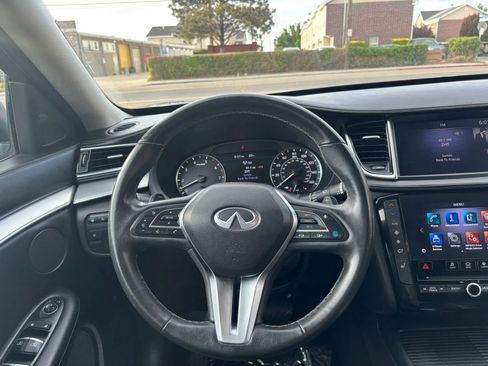 Used 2021 INFINITI QX50 Luxe AWD/4WD image 11