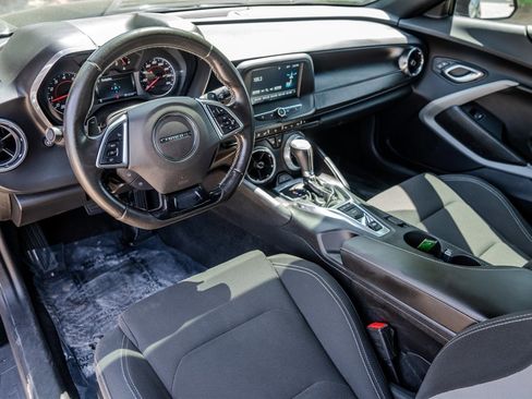 Used 2018 Chevrolet Camaro LT RWD image 14