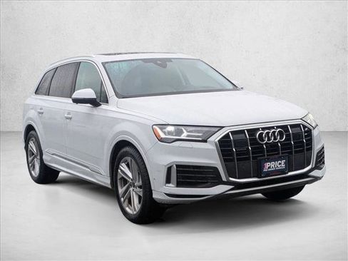 Used 2023 Audi Q7 3.0T Prestige w/ Prestige Package image 3