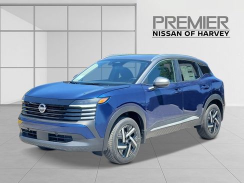 Used 2026 Nissan Kicks SV w/ SV Premium Package FWD image 1
