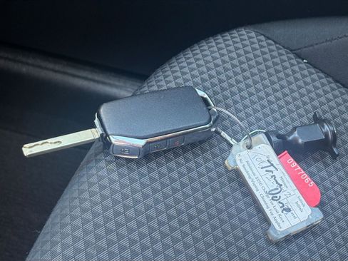Used 2025 Kia Soul LX w/ LX Technology Package FWD image 20