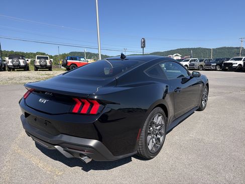 Used 2024 Ford Mustang GT Premium w/ GT Performance Package RWD image 4