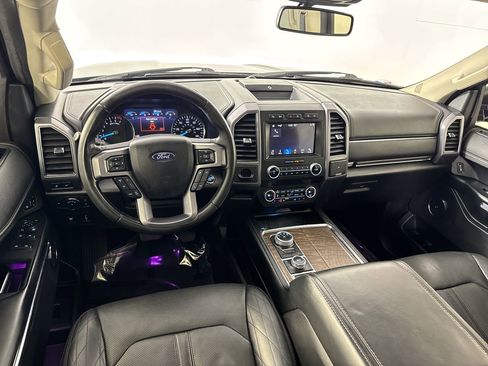 Used 2019 Ford Expedition Platinum image 9