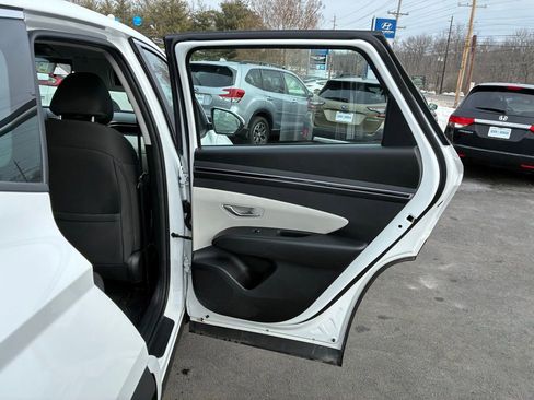 Used 2023 Hyundai Tucson SE image 45