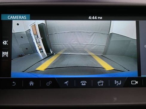 Used 2020 Jaguar F-TYPE R AWD/4WD image 15