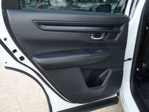 Used 2024 Honda CR-V Sport image 18