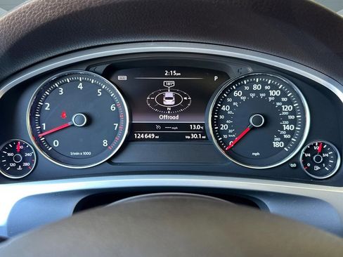 Used 2013 Volkswagen Touareg Executive AWD/4WD image 19