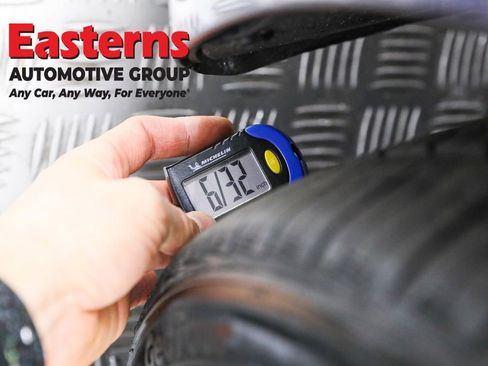 Used 2018 Tesla Model 3 Long Range image 24