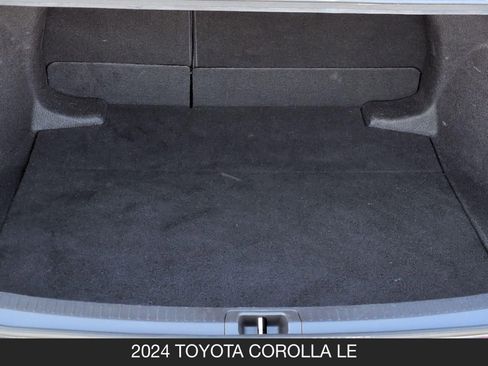 Used 2024 Toyota Corolla LE image 19