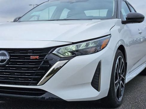 New 2025 Nissan Sentra SR w/ SR Premium Package image 7