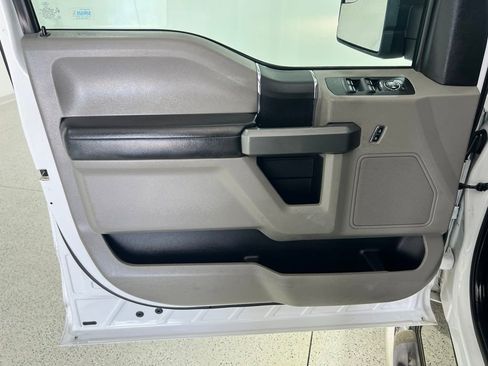 Used 2017 Ford F150 XLT RWD image 16