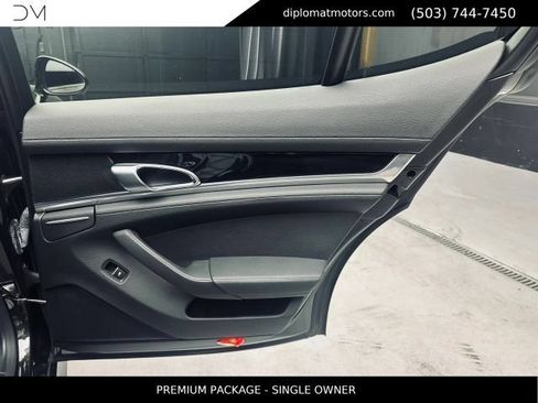 Used 2014 Porsche Panamera 4 AWD/4WD image 26