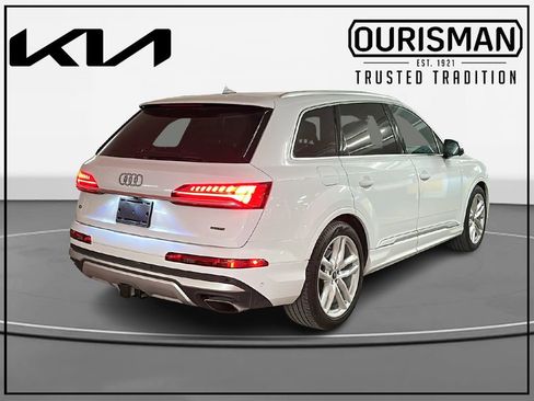 Used 2025 Audi Q7 3.0T Prestige w/ Prestige Package image 4