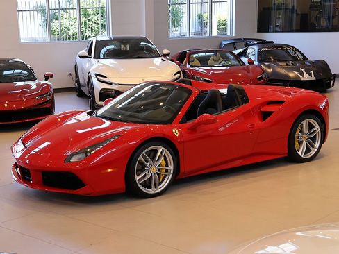 Certified 2017 Ferrari 488 Spider RWD image 23
