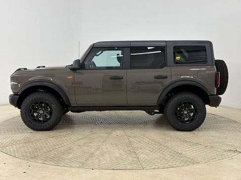 New 2026 Ford Bronco Badlands AWD/4WD image 2