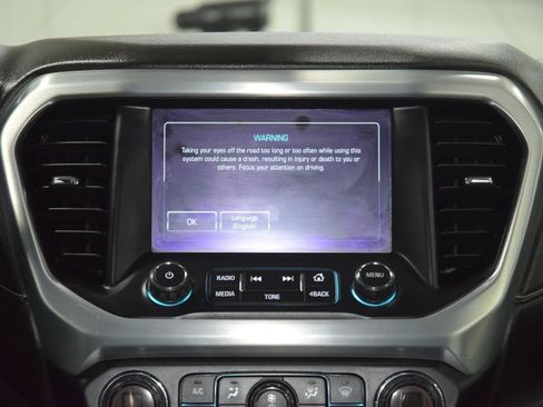 Used 2019 GMC Acadia SLT w/ LPO, Cargo Package AWD/4WD image 32