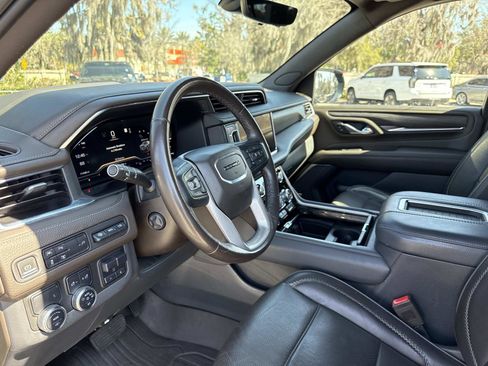 Used 2022 GMC Yukon XL Denali w/ Denali Ultimate Package image 21