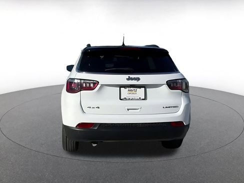 Used 2025 Jeep Compass Limited image 12