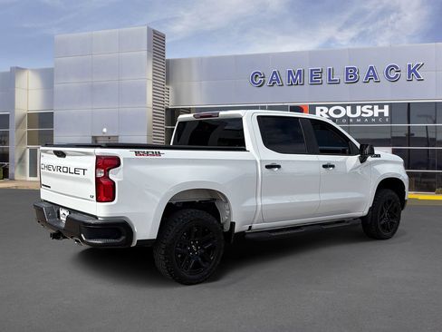 Used 2023 Chevrolet Silverado 1500 LT Trail Boss w/ LPO, Dark Essentials Package AWD/4WD image 6