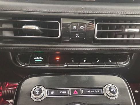 Used 2022 Lincoln Nautilus Reserve w/ Luxury Package image 31