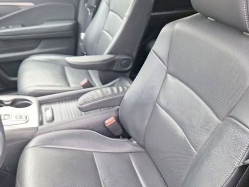 Used 2023 Honda Passport EX-L image 11