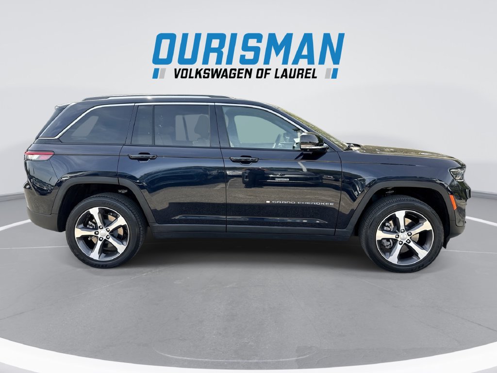Used 2022 Jeep Grand Cherokee Limited 4xe w/ Luxury Tech Group II AWD/4WD image 9